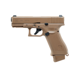 Glock 19X FDE 6mm Airsoft Pistolen ser inte bara ut som den skarpa versionen. Den har även exakta dimensioner som originalet.
