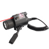 Vapenlampa inbyggt lasersikte 200lumen Remote kabel medföljer för montage på framstocken på gevär mm. drivs av 2 styck CR123A batterier, smidig storlek!