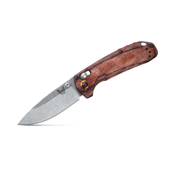 Benchmade 15032 North Fork en kraftfull specialdesignad fällkniv som kombinerar funktionaliteten hos en jaktkniv med mångsidigheten hos en EDC kniv