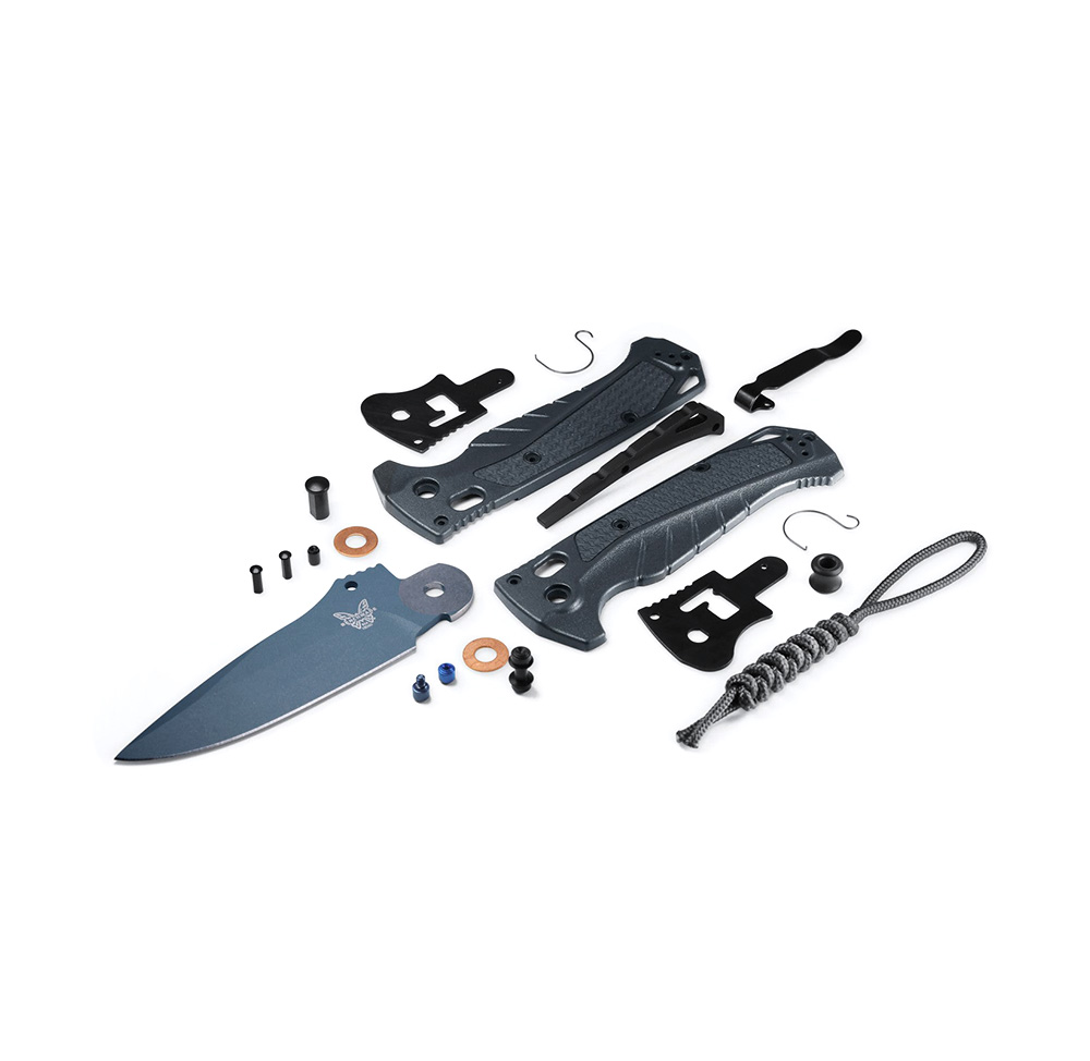 Benchmade 18060BT-01 Adira Den mörka varianten. Tillverkad för alla uppgifter i våta miljöer, från att förbereda beten till att kapa linor och rensa småfisk