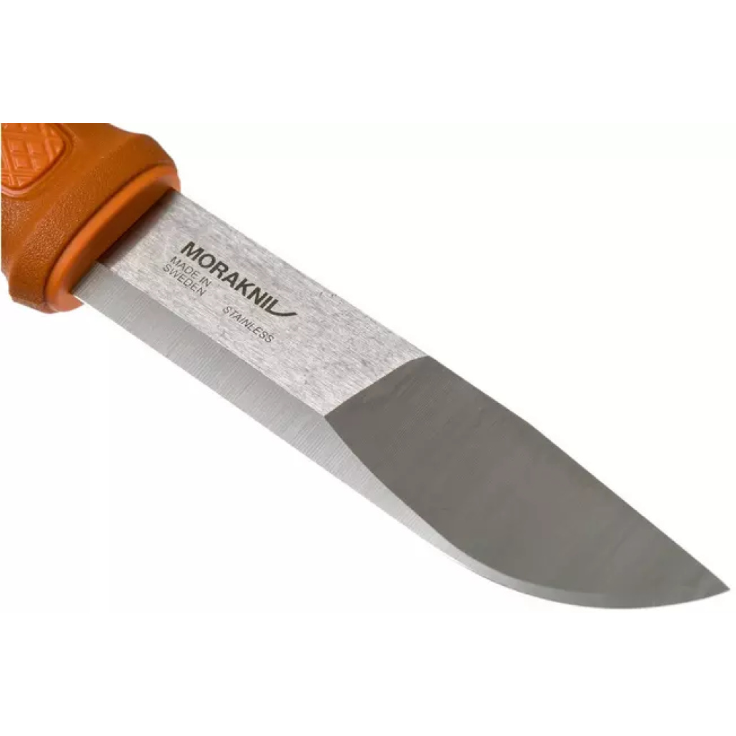 Morakniv kansbol burnt orange en friluftskniv i svenskt rostfritt stål med tändstålskompatibel bladrygg. En pålitlig och mångsidig kniv.