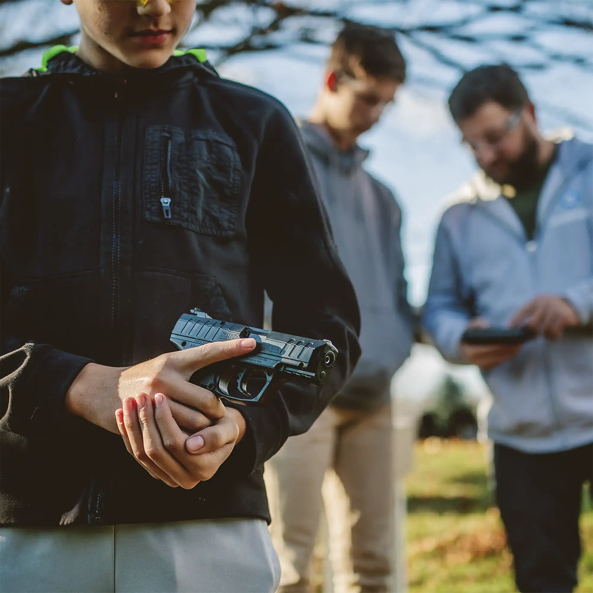 Daisy Model 426 Powerline Co2 BB´s En trevlig luftpistol för nybörjare eller lite yngre skyttar, pålitlig enkel konstruktion för plinking, 15 bb kulor i magasinet ger mer konsekvent skytte, manuell säkring!